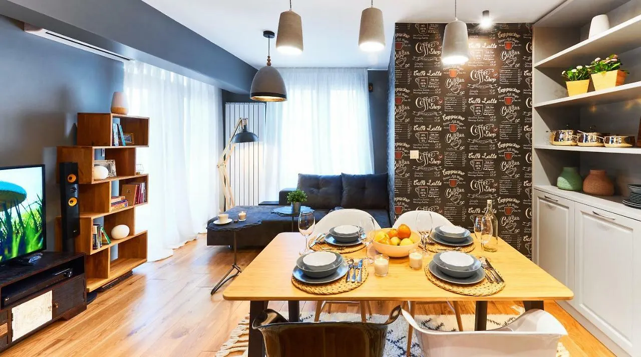 Stylish And High-End Designer Apartments In City Center 소피아 불가리아
